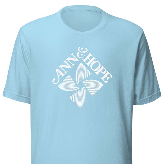 Ann & Hope Discount Store Unisex Retro T-shirt