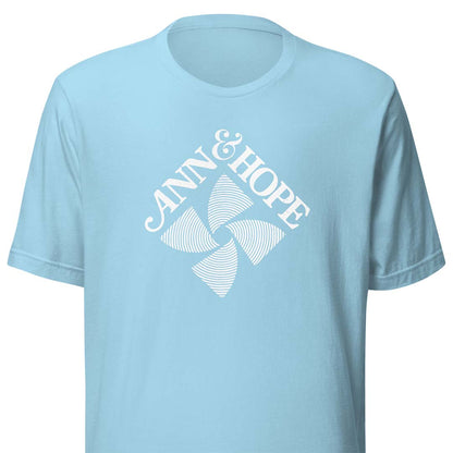 Ann & Hope Discount Store Unisex Retro T-shirt
